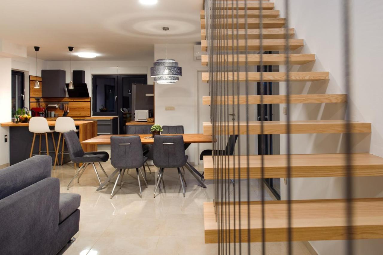 Villa Leona A Luxury Villa Near Makarska, Heated Pool Zivogosce Room photo